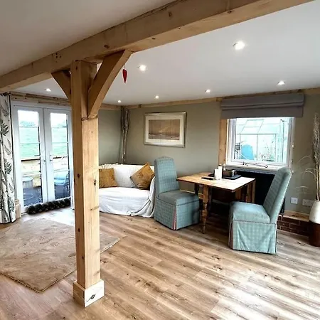The Old Workshop - A Cosy Country Retreat Villa Gloucester Exterior photo